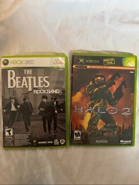 Microsoft Xbox 360 Rock Band The Beatles & Halo 2 Game with booklets